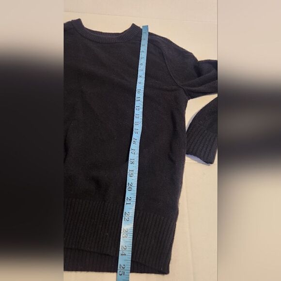Everlane The Cashmere and Wool Blend Crewneck Black Sweater Size Small - Picture 9 of 10